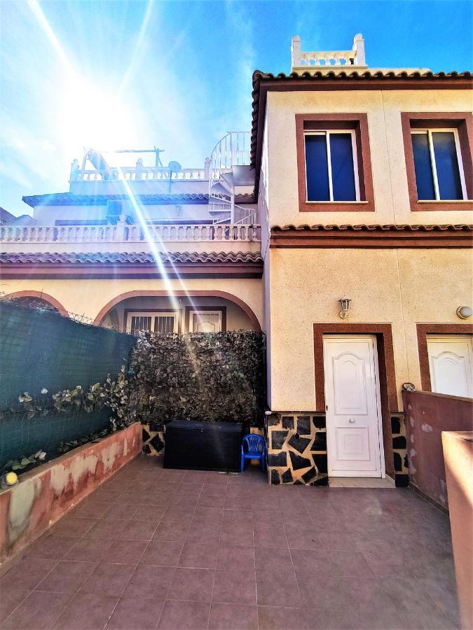 Modern Townhouse With Bbq & Terrace - Gran Alacant Zewnętrze zdjęcie