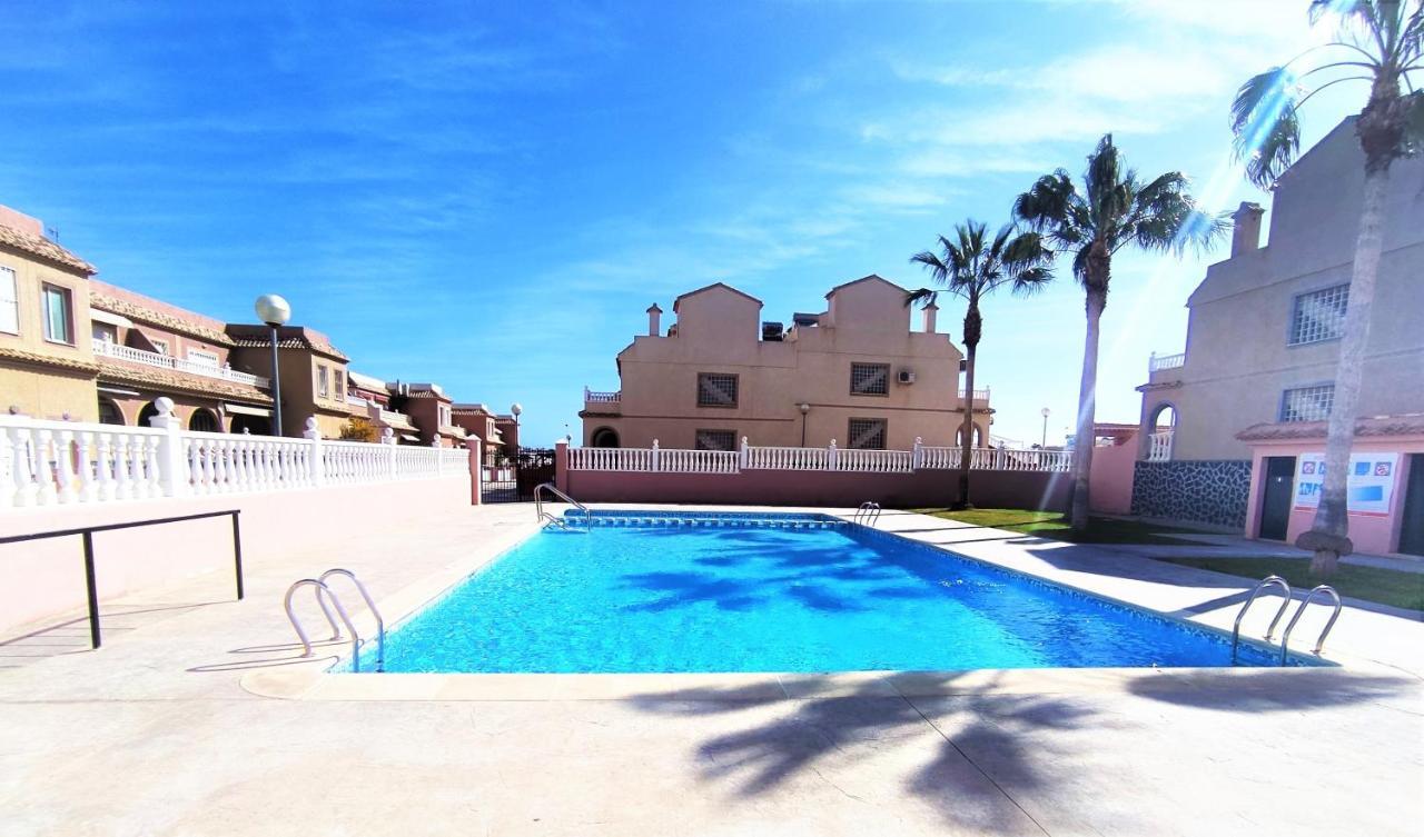 Modern Townhouse With Bbq & Terrace - Gran Alacant Zewnętrze zdjęcie